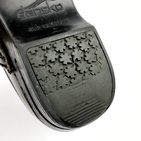 Dansko Brown Work Clogs Slip Resistant - Size 38 - Picture 7 of 7